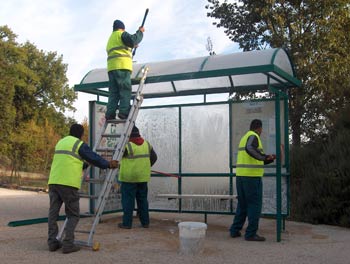 nettoyage et entretien d'abris bus